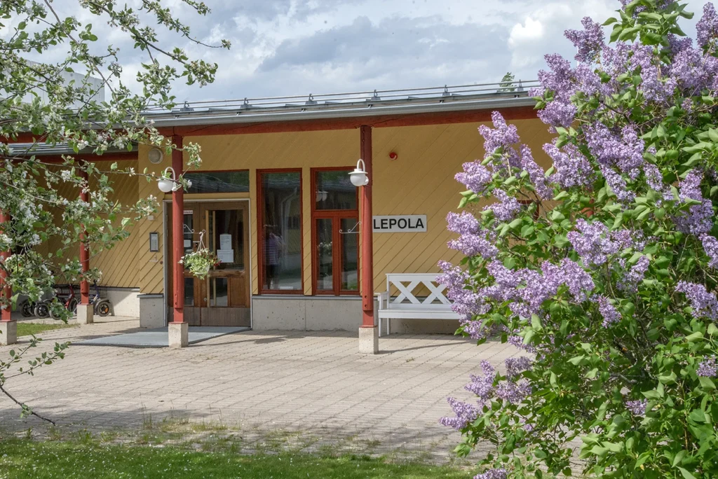 Lepolan sisäänkäynti kesällä 2026